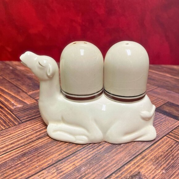 Vintage Rare Fitz & Floyd Camel Salt & Pepper Shaker Set (c. 1978) - Picture 1 of 13